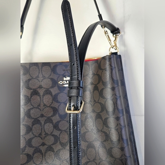 Coach Signature Logo Mollie Bucket Bag, CA561, Shoulder Or Crossbody - Picture 4 of 10